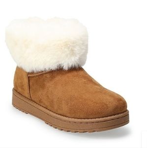 SO Women's Tan Winter Boots with White Fur